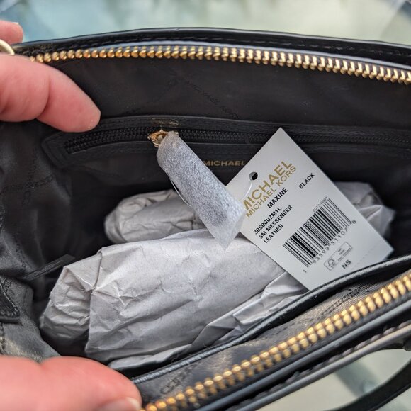 Micheal Kors Purse - Picture 2 of 3